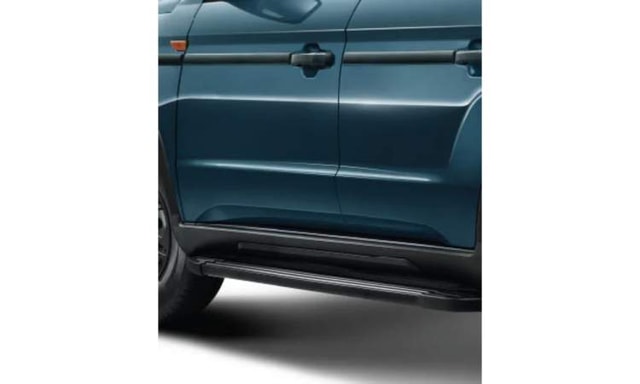 Mahindra Bolero Neo Muscular Side Step Mahindra Bolero Neo Muscular Side Step