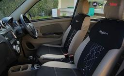 Mahindra E2oplus Seats