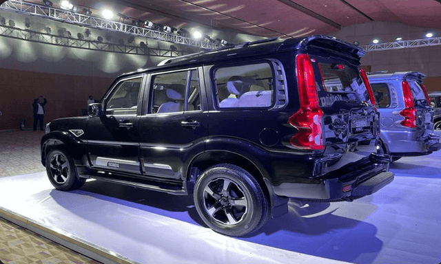 Mahindra Scorpio Classic Rearview Mahindra Scorpio Classic Rearview