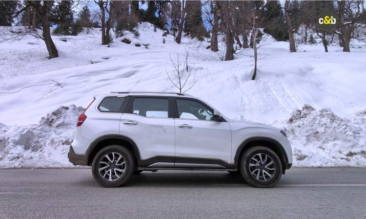 Mhindra Scorpio Sideview Mhindra Scorpio Sideview