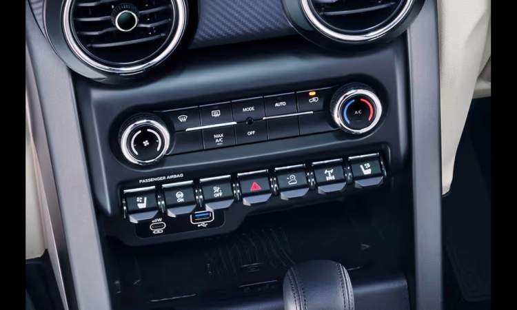 Mahindra thar roxx ac Controls Mahindra thar roxx ac Controls images