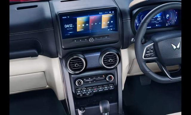 Mahindra Thar Roxx Center Console Mahindra Thar Roxx Center Console