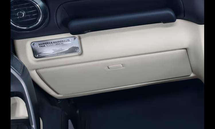 Mahindra thar roxx glovebox Mahindra thar roxx glovebox images