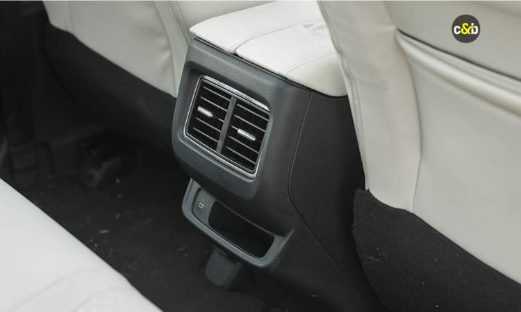 Mahindra Thar Roxx Rear Ac Mahindra Thar Roxx Rear Ac images