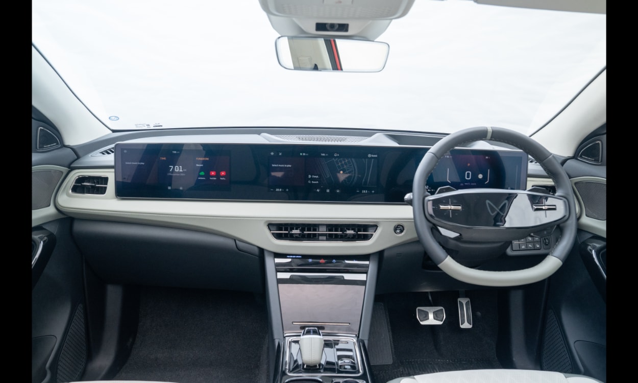 Mahindra Xev 9e Console Mahindra Xev 9e Console