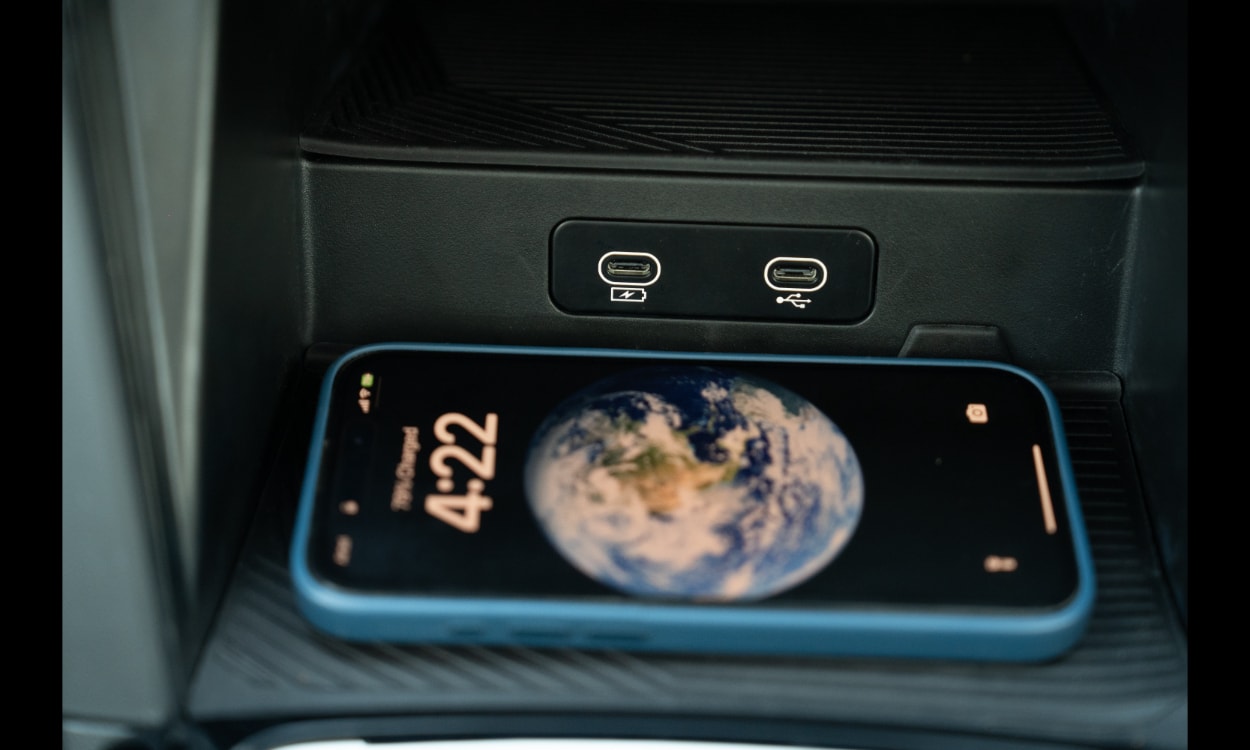 Mahindra Xev 9e Charger Mahindra Xev 9e Charger