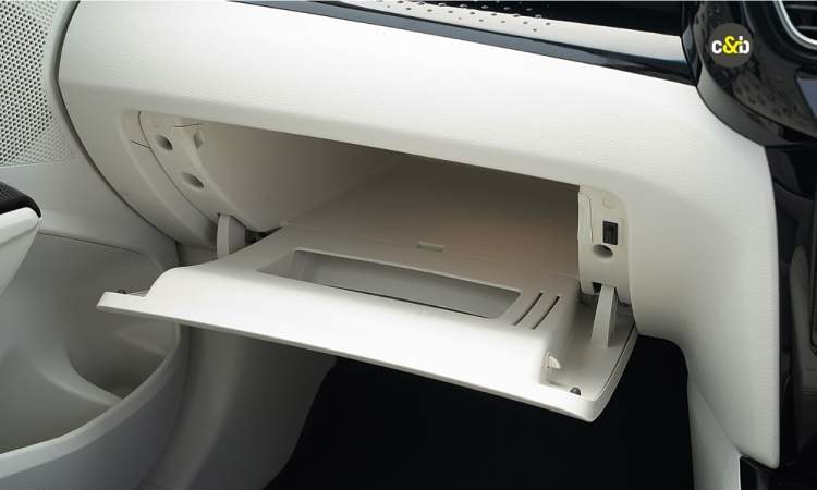 Mahindra 3xo Glovebox Mahindra 3xo Glovebox