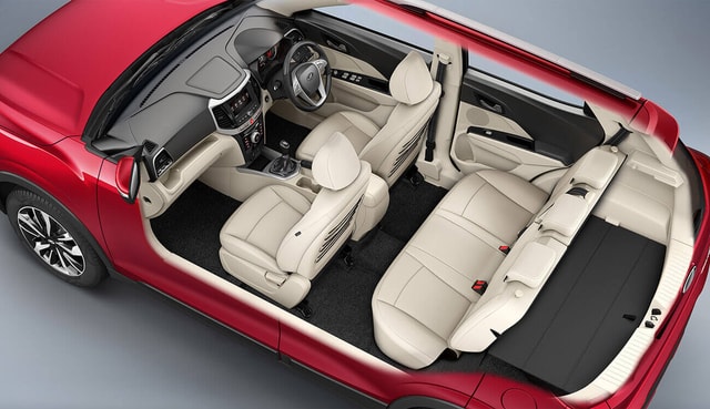 Luxurious Space For 3 Passengers In 2nd Row Luxurious Space For 3 Passengers In 2nd Row