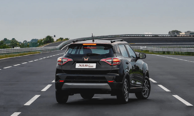 Mahindra Xuv400 Taillight Mahindra Xuv400 Taillight