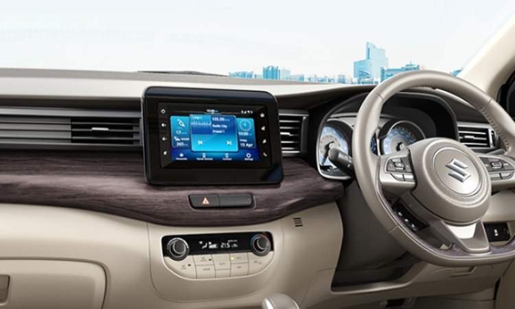 Sculpted Dashboard with Metallic Teak-Wooden Finish Sculpted Dashboard with Metallic Teak-Wooden Finish