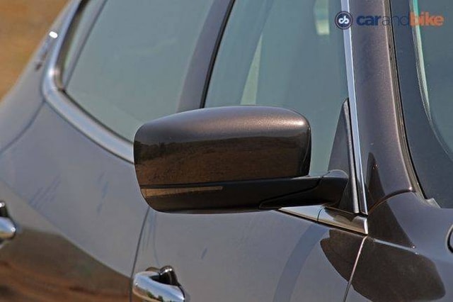 Maserati Quattroporte Outside Rear View Mirror Maserati Quattroporte Outside Rear View Mirror