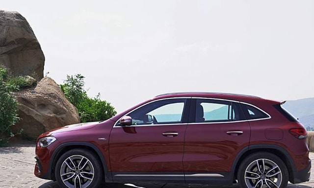 Mercedes Amg Gla 35 Rightsideview Mercedes Amg Gla 35 Rightsideview