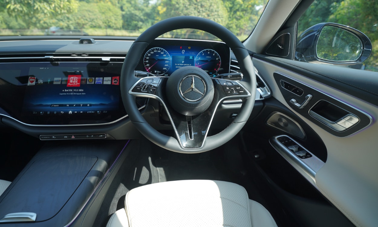 Mercedes Benz E220d Steering Mercedes Benz E220d Steering images