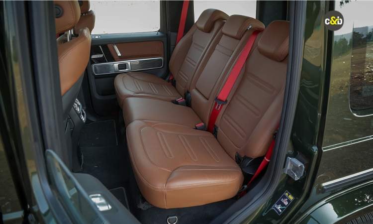 Mercedes Benz G400d Rear Foldable Arm Rest Mercedes Benz G400d Rear Foldable Arm Rest