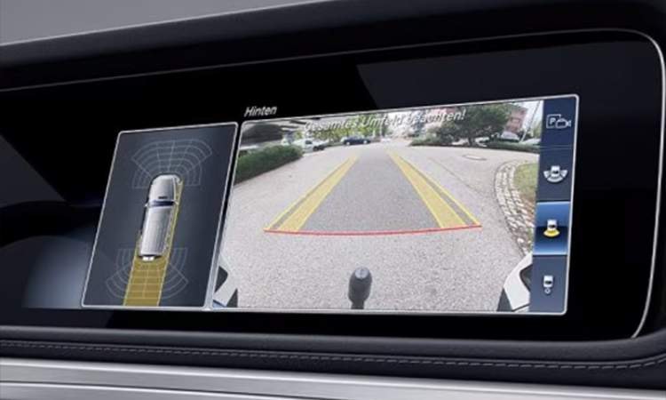 Parking Package with Reversing Camera Parking Package with Reversing Camera