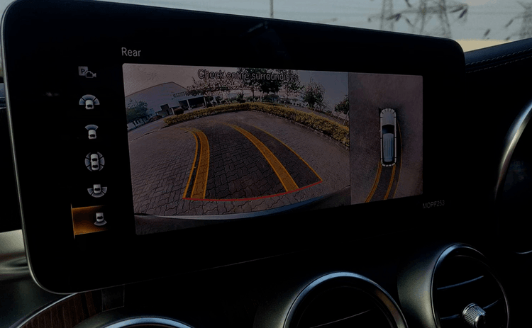 Parking Package with 360-degree camera Parking Package with 360-degree camera