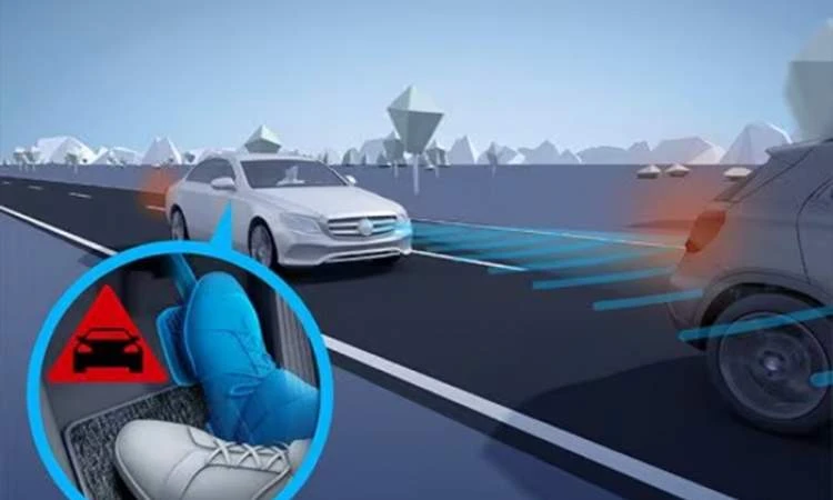 Active Braking Assist Active Braking Assist