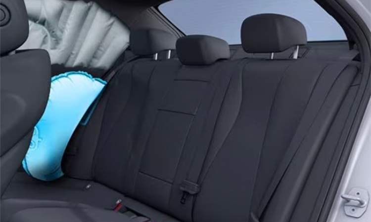 Side impact airbags in the rear passenger compartment Side impact airbags in the rear passenger compartment