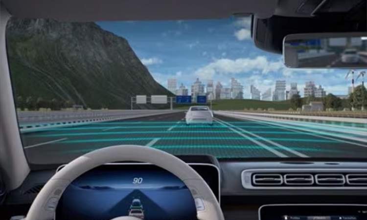 Active Distance Assist DISTRONIC Active Distance Assist DISTRONIC