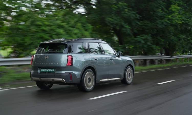 Mini Countryman Rideview 4 Mini Countryman Rideview 4 images