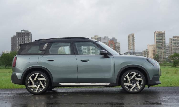 Mini Countryman Sideview Mini Countryman Sideview images