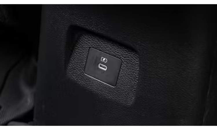 Nissan Magnite Interior Rear Row Charging Point Nissan Magnite Interior Rear Row Charging Point