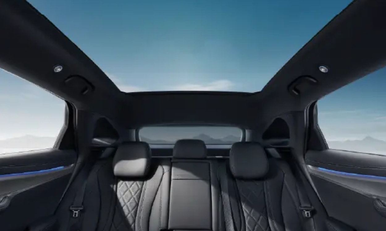 BYD Sealion 7 Sunroof BYD Sealion 7 Sunroof