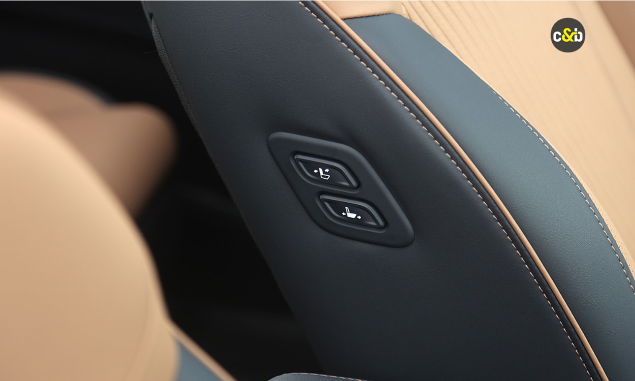 Hyundai Alcazar Comfort Rear Seats Hyundai Alcazar Comfort Rear Seats images