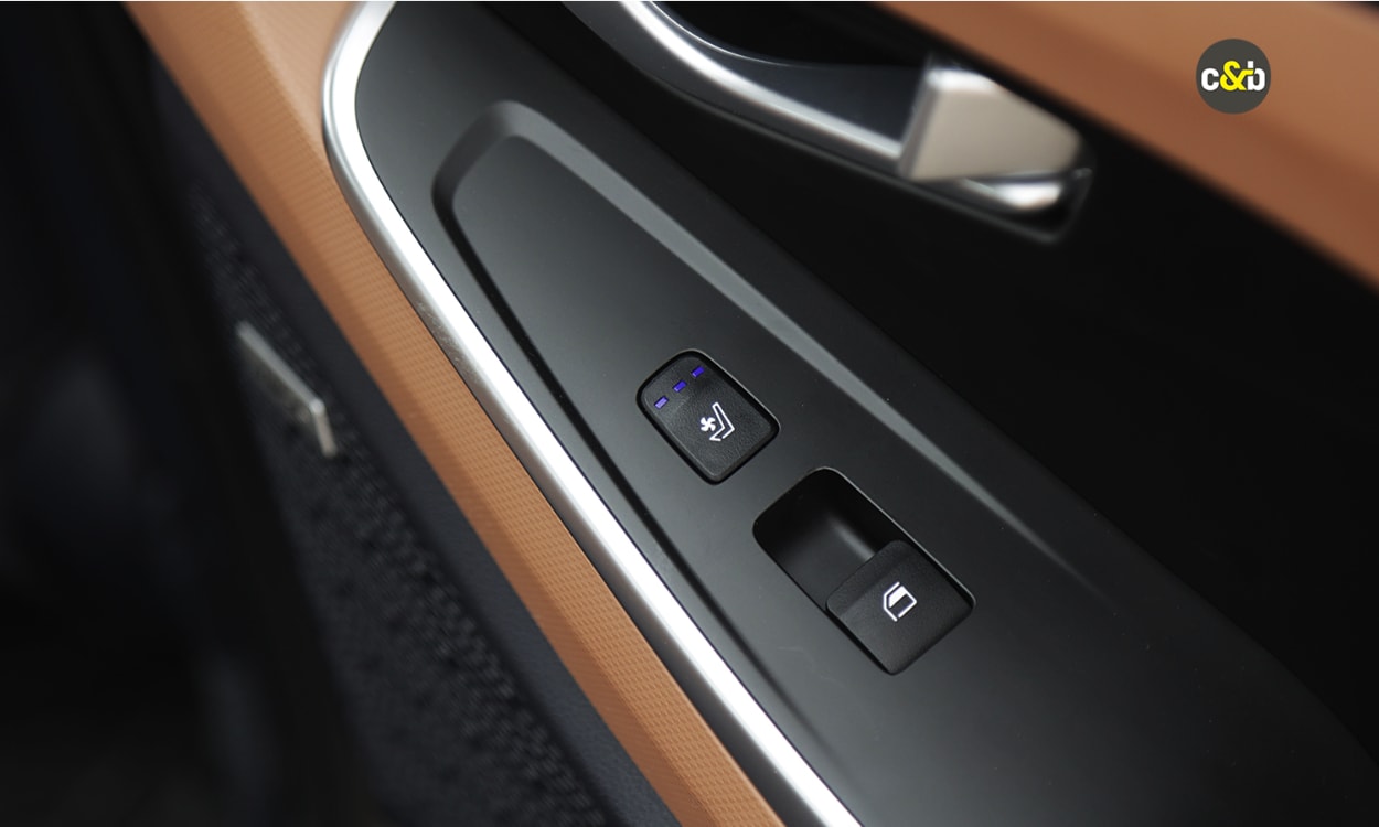 Hyundai Alcazar Door Hyundai Alcazar Door images