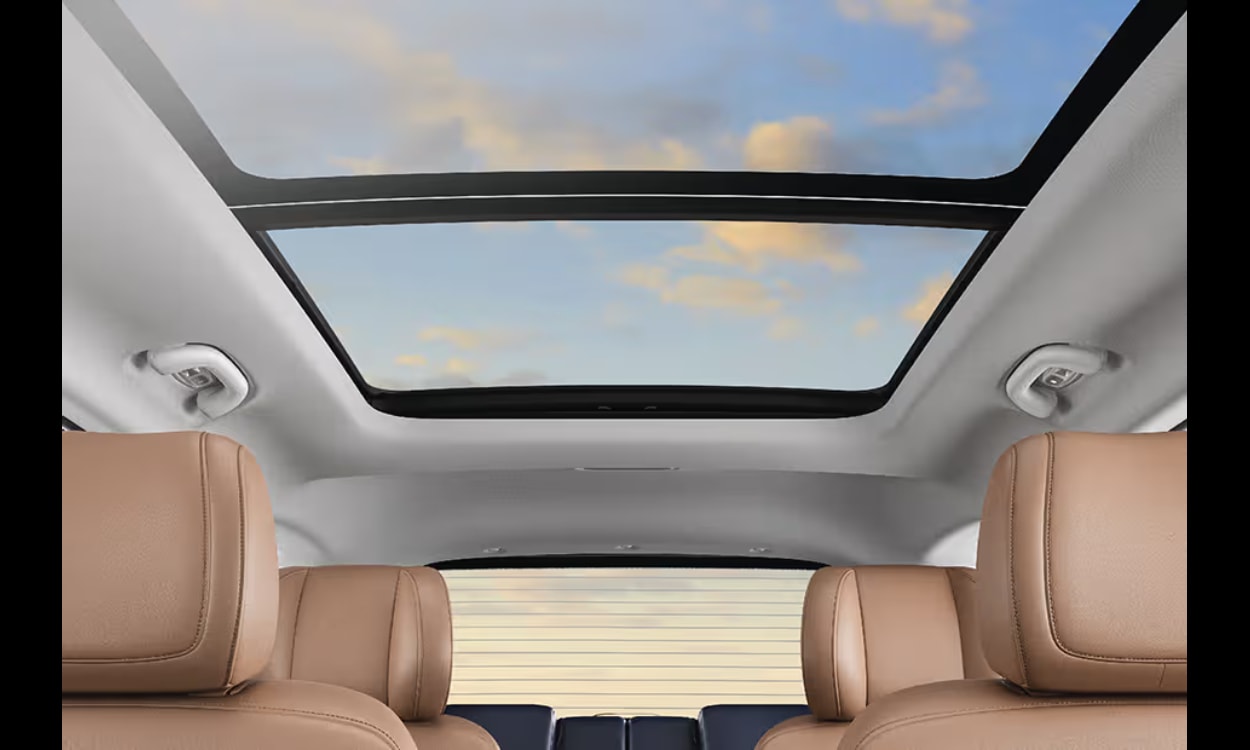 Hyundai alcazar sun Roof Moon Roof Hyundai alcazar sun Roof Moon Roof images