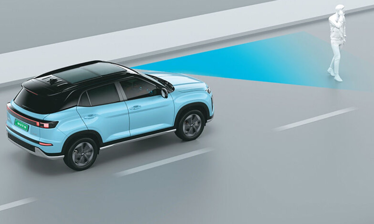 Safety 800x530 Smart Sense Forward Collision Pedestrian Safety 800x530 Smart Sense Forward Collision Pedestrian images