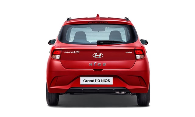 Hyundai_grand_i10_nios_rear_look Hyundai_grand_i10_nios_rear_look