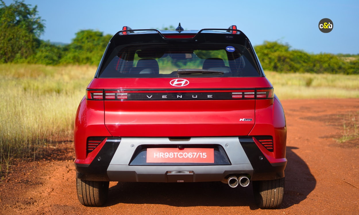 2025 Hyundai Venue N Line Exterior Rear View 2025 Hyundai Venue N Line Exterior Rear View images