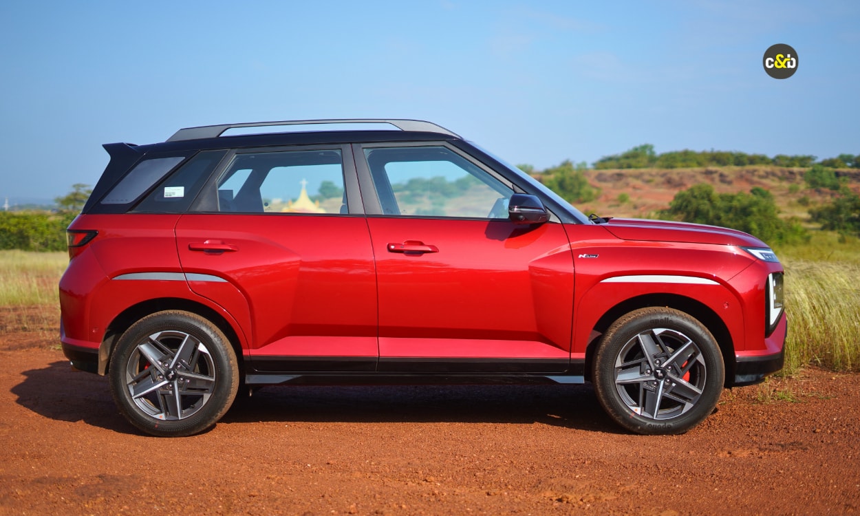 2025 Hyundai Venue N Line Exterior Sideview 2025 Hyundai Venue N Line Exterior Sideview images