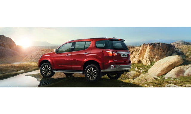 Isuzu Mu X Rear Look Isuzu Mu X Rear Look