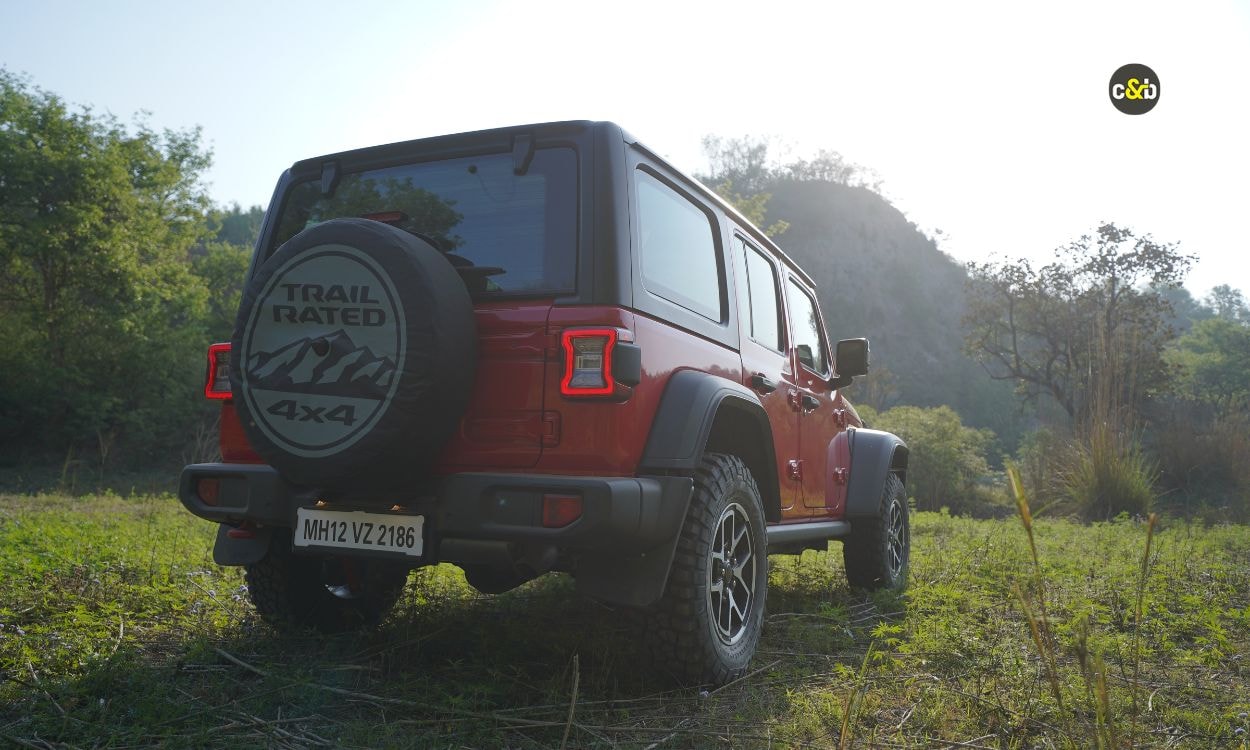 Jeep Wrangler Right Side Rear View Jeep Wrangler Right Side Rear View