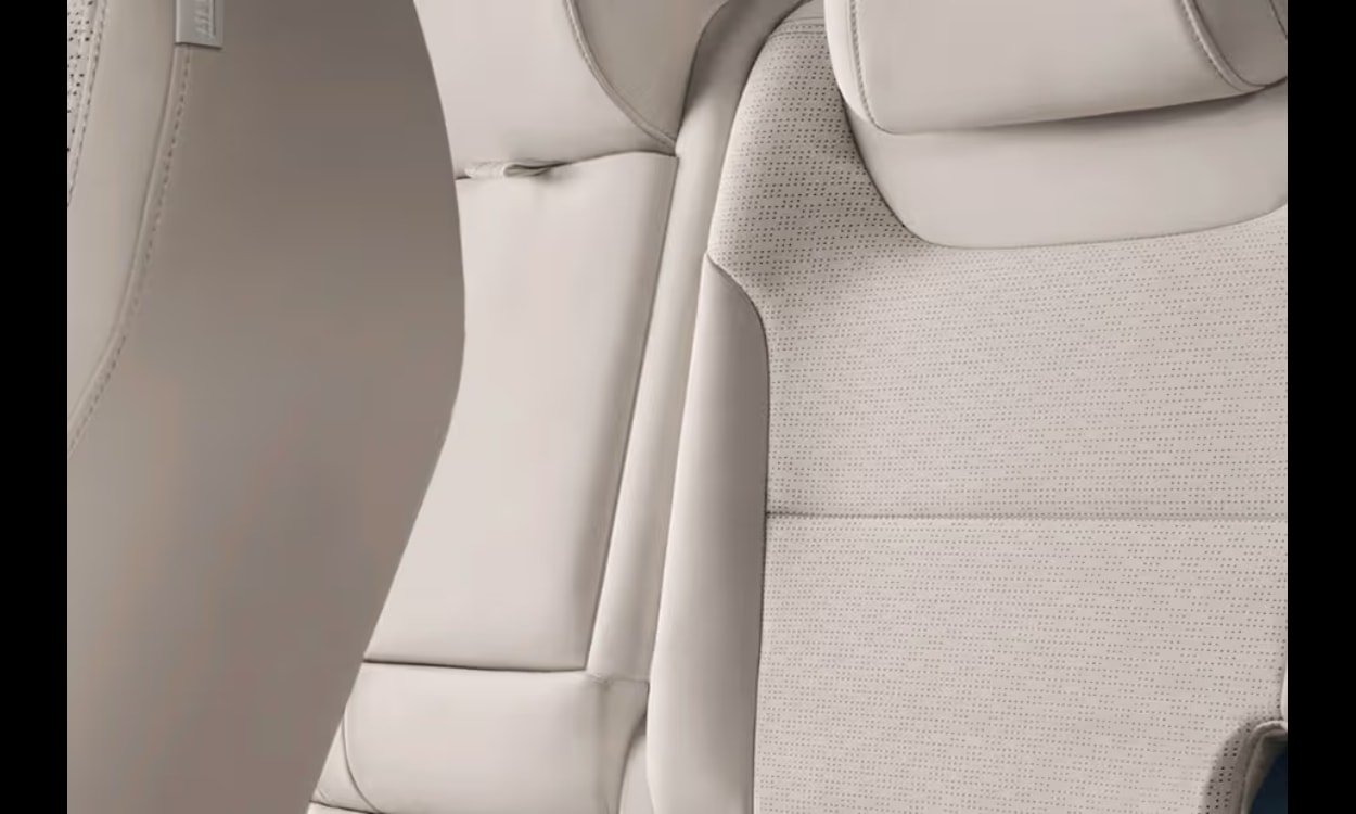 Mahindra Thar Roxx Upholstery Details Mahindra Thar Roxx Upholstery Details