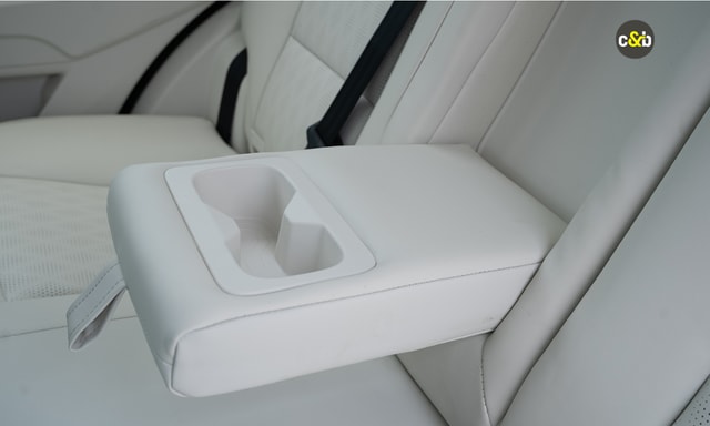 Mahindra 3xo Cupholders Mahindra 3xo Cupholders