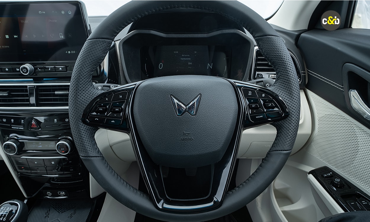 Mahindra 3xo Steering Mahindra 3xo Steering