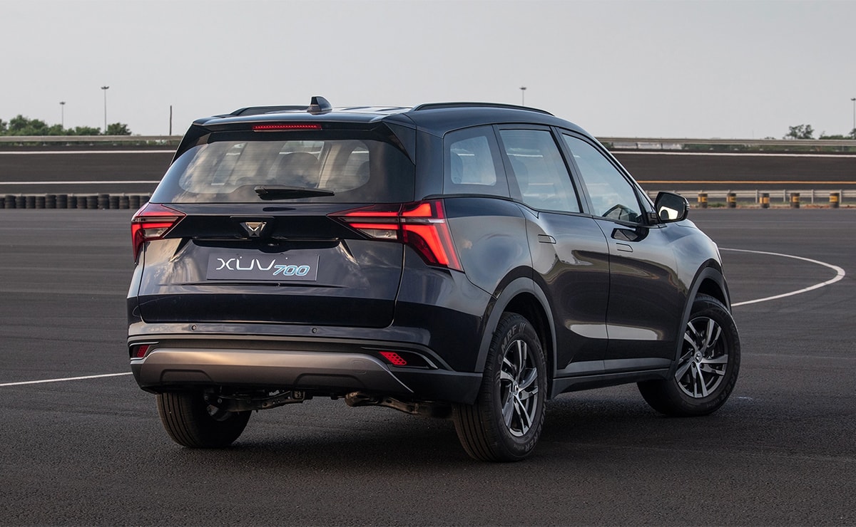 Mahindra Xuv 700 Rearview Mahindra Xuv 700 Rearview