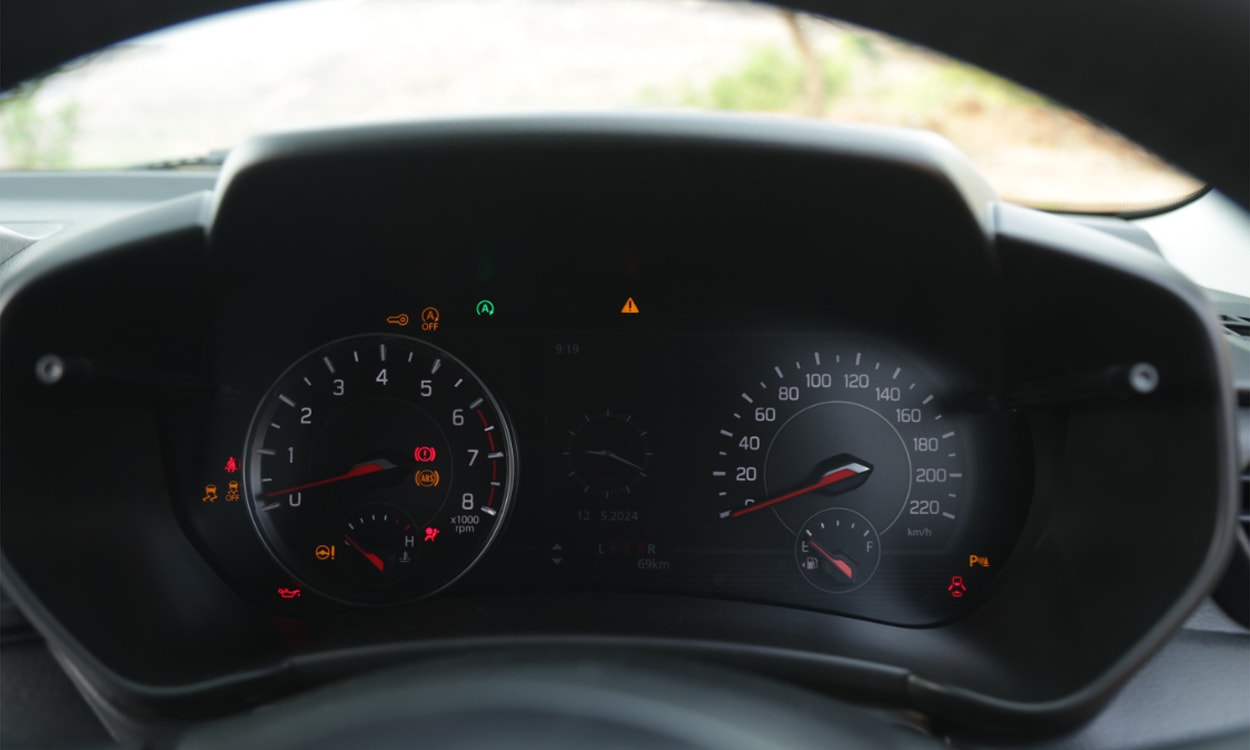 Maruti Suzuki Swift Digiatal Speedometer Maruti Suzuki Swift Digiatal Speedometer