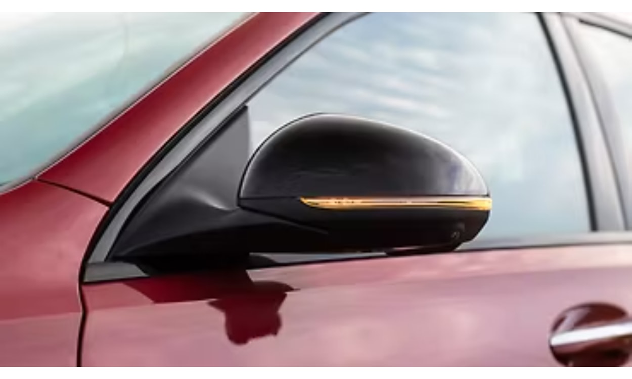 Mercedes Amg C43 Exterior Orvm Blinker Mercedes Amg C43 Exterior Orvm Blinker images