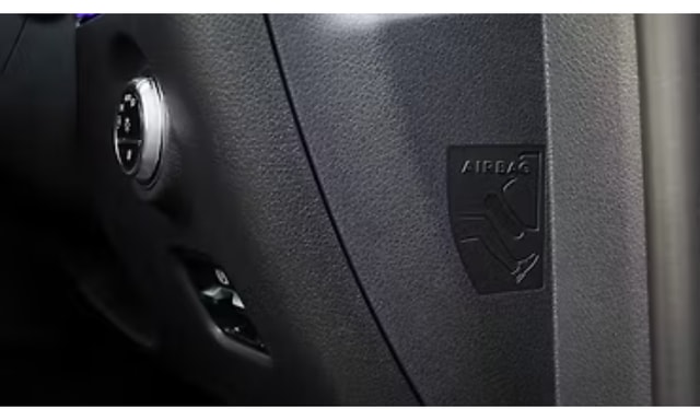 Mercedes Amg C43 Interior Driver Knee Airbag Mercedes Amg C43 Interior Driver Knee Airbag