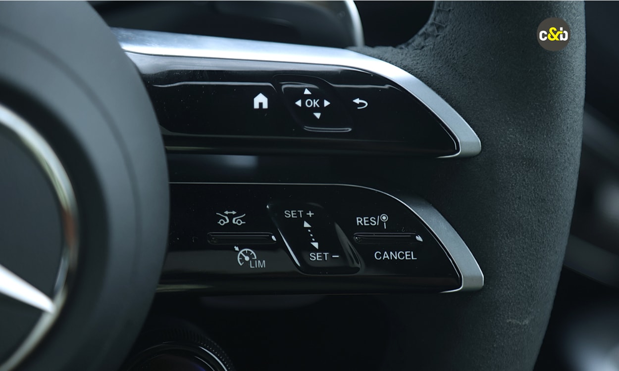 Mercedes Benz Glc43 Amg  Features In Hand1 Mercedes Benz Glc43 Amg  Features In Hand1