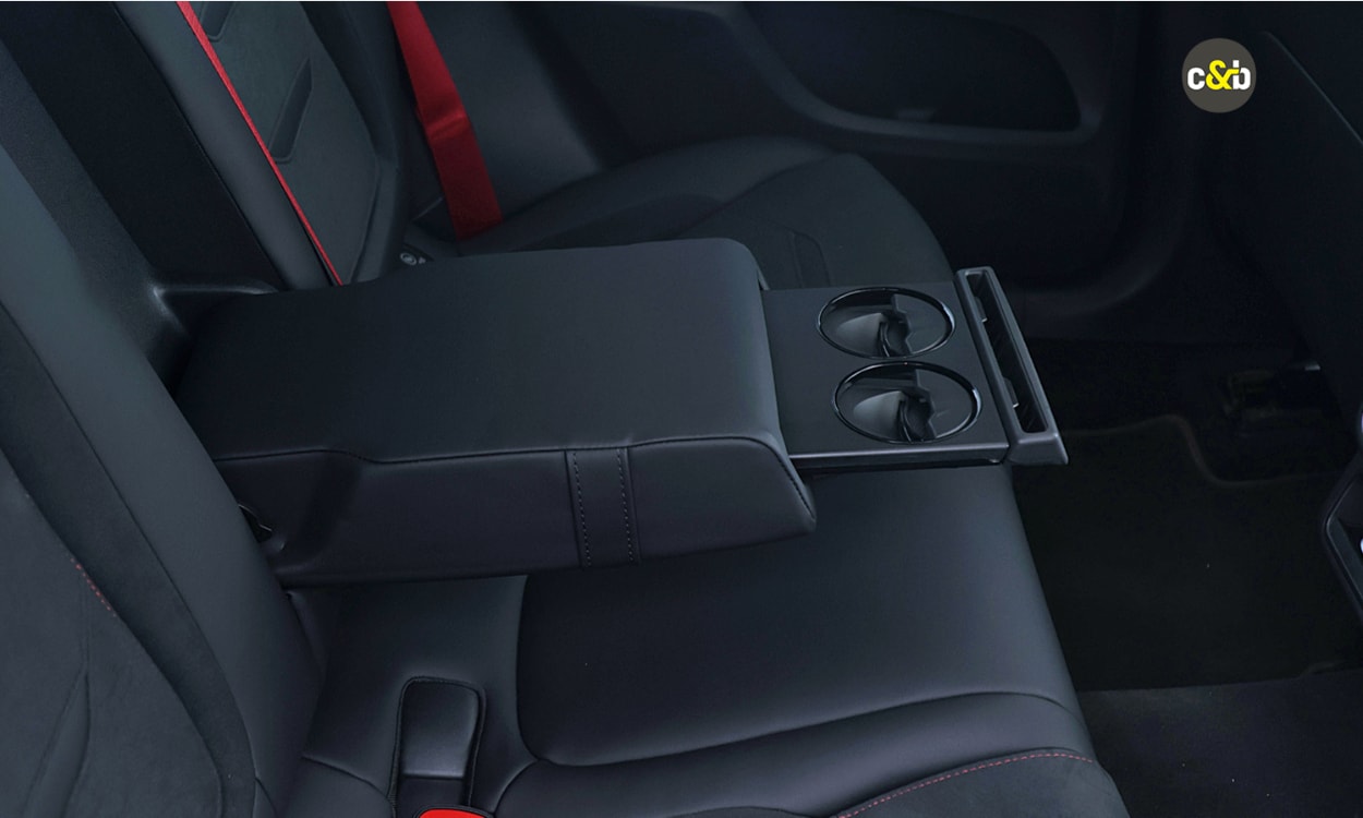 Mercedes Benz Glc43 Amg  Rear Handrest Mercedes Benz Glc43 Amg  Rear Handrest