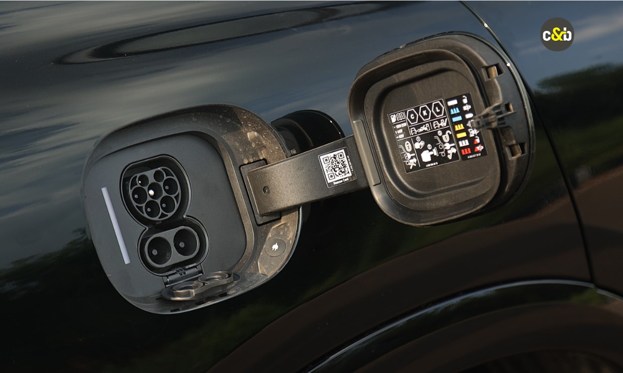 Mercedes Benz Eqs Charging Point Mercedes Benz Eqs Charging Point images