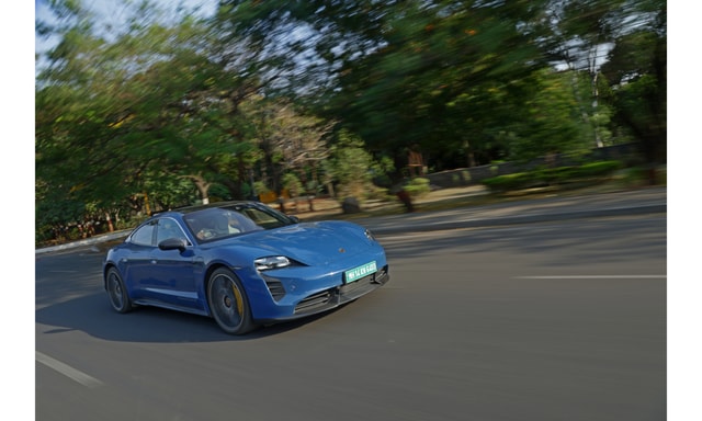 Porsche Taycan Tursimo Rideview Porsche Taycan Tursimo Rideview