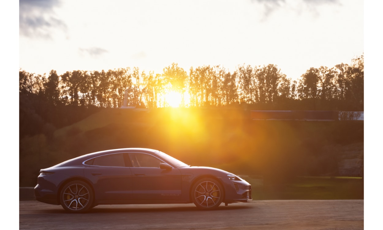 Porsche Taycan Tursimo Rideview 2 Porsche Taycan Tursimo Rideview 2