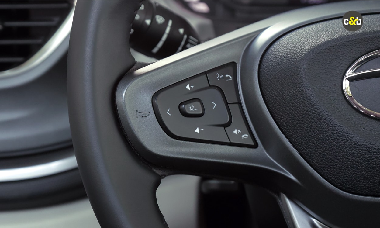 Tata Altroz Mounted Audio Tata Altroz Mounted Audio