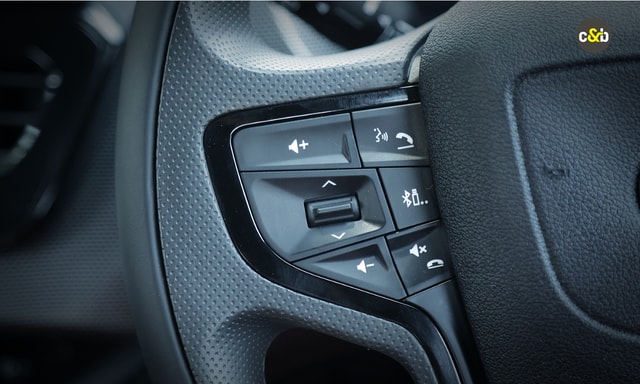 Tata Harrier Mounted Audio Tata Harrier Mounted Audio